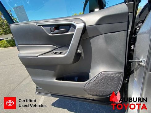 Certified 2025 Toyota RAV4 LE FWD image 32