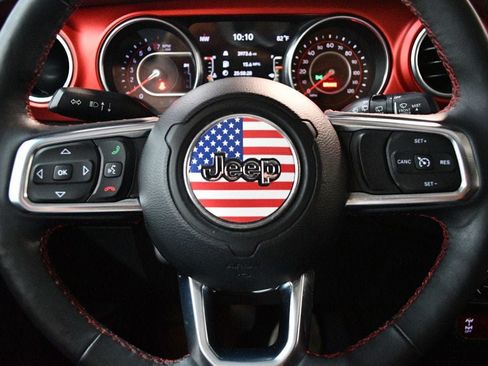 Used 2018 Jeep Wrangler Unlimited Rubicon AWD/4WD image 42
