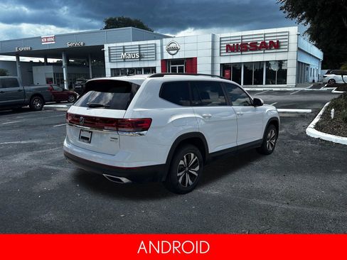 Used 2024 Volkswagen Atlas SE AWD/4WD image 4