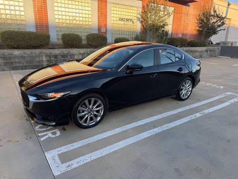 Used 2022 MAZDA MAZDA3 s AWD/4WD image 2