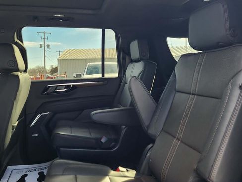 New 2026 Chevrolet Suburban High Country w/ Sun And Tow Package AWD/4WD image 21