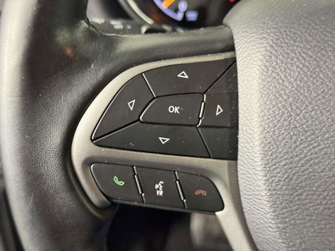 Used 2020 Jeep Grand Cherokee Laredo image 22