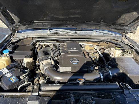 Used 2019 Nissan Frontier SV image 32