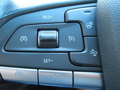 Used 2021 Cadillac CT4 Luxury w/ Cold Weather Package RWD image 18