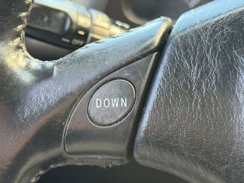 Used 2001 Lexus IS 300 image 24