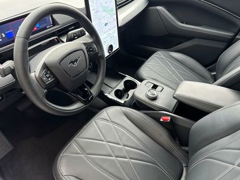Certified 2023 Ford Mustang Mach-E Select image 7
