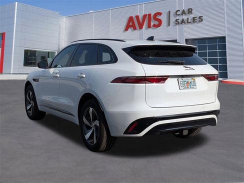 Used 2024 Jaguar F-PACE R-Dynamic S image 9