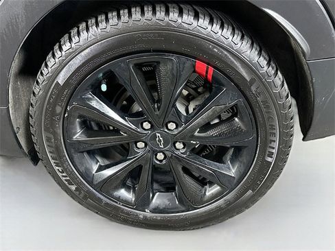 Used 2023 Chevrolet Bolt EUV Premier w/ Sun & Sound Package image 33