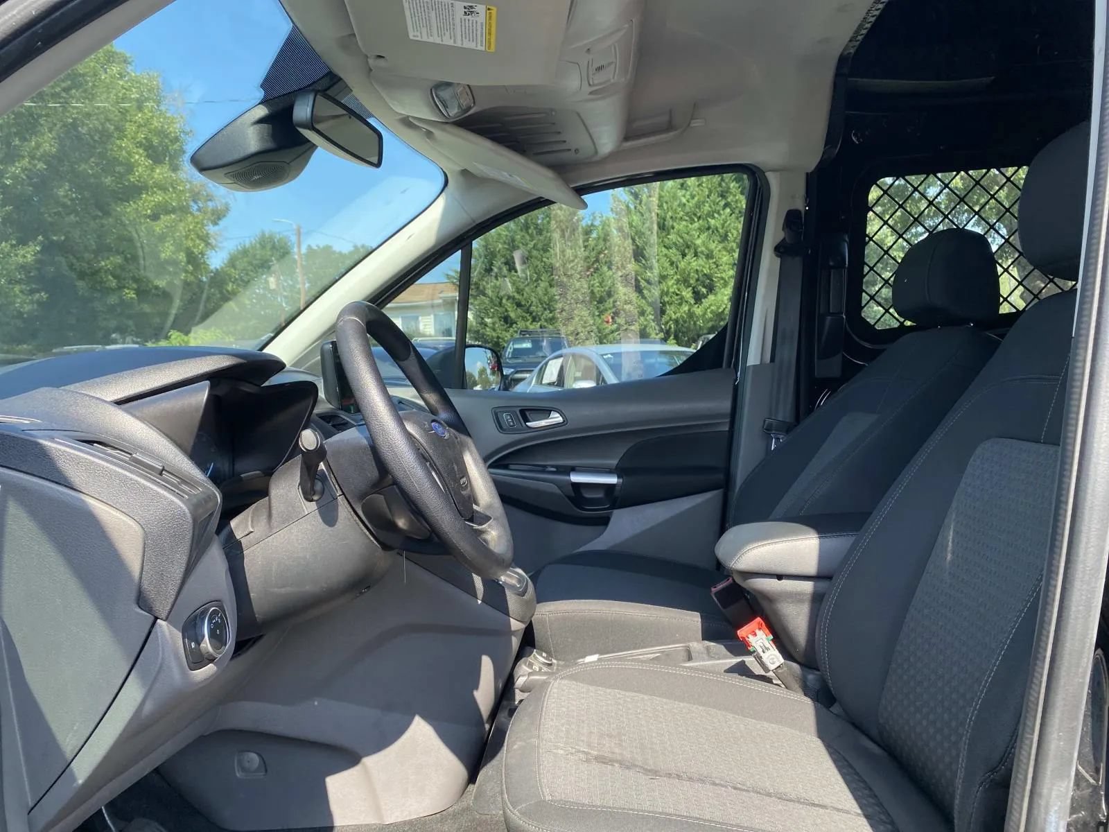 Used 2019 Ford Transit Connect XLT FWD image 18