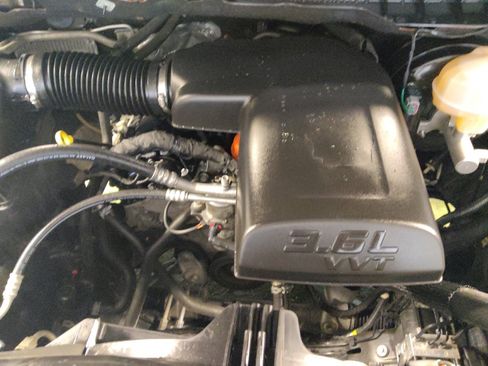 Used 2018 RAM 1500 Tradesman image 30