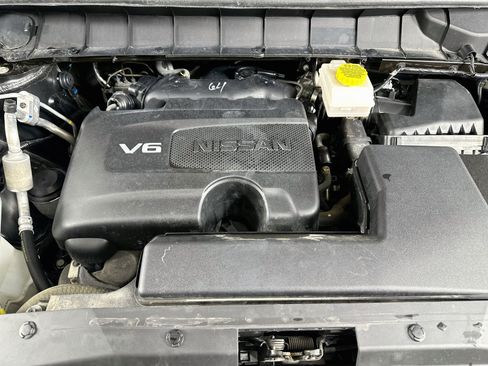 Used 2023 Nissan Pathfinder SL AWD/4WD image 37