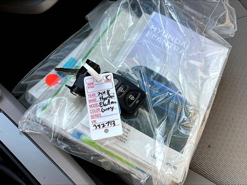 Used 2018 Hyundai Elantra SEL image 11