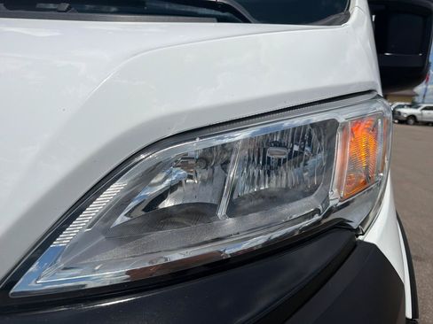 Used 2023 RAM ProMaster 2500 w/ Convenience Group FWD image 21