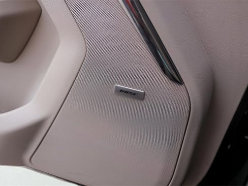 Used 2023 GMC Yukon Denali w/ Advanced Technology Package image 26