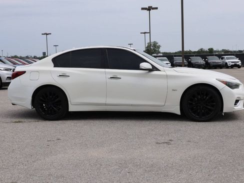 Used 2018 INFINITI Q50 Luxe w/ Essential Package (3.0T Luxe) AWD/4WD image 7