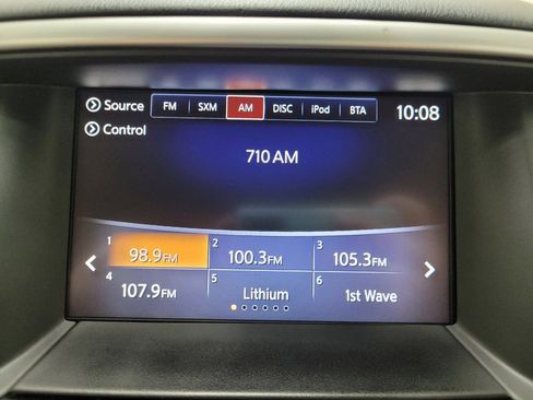 Used 2018 Nissan Pathfinder SV AWD/4WD image 25