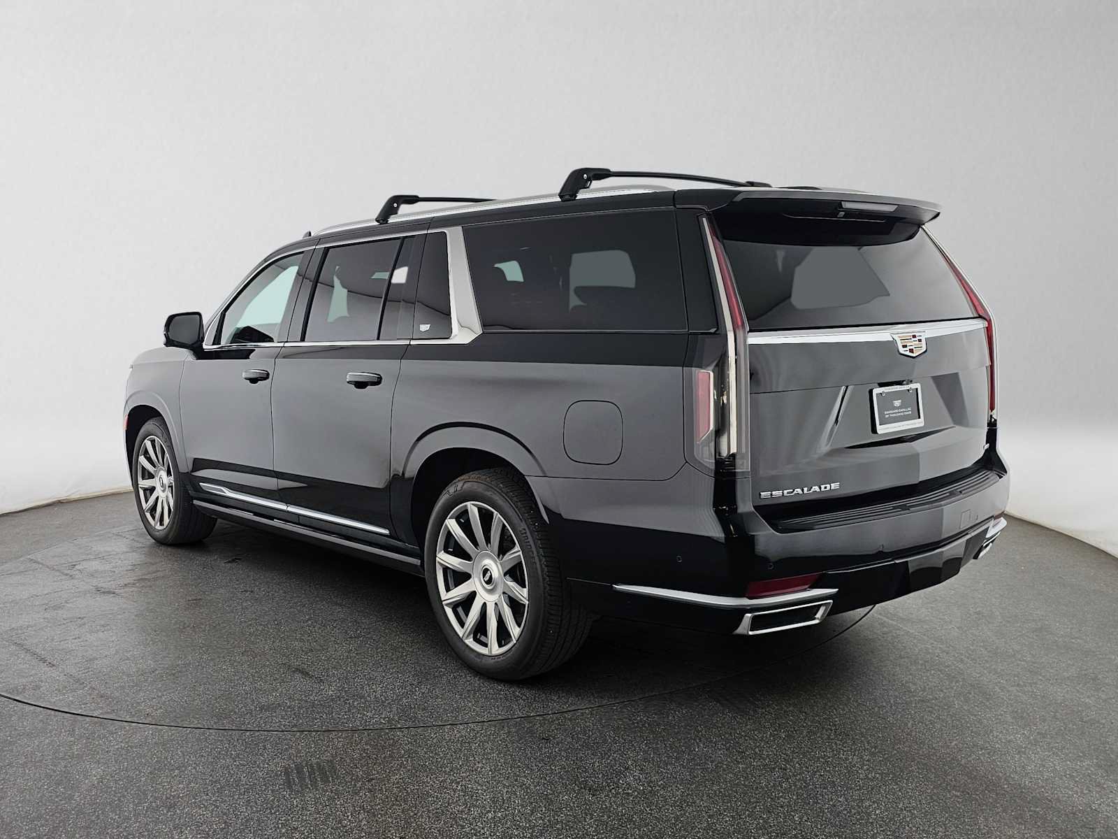 Certified 2024 Cadillac Escalade ESV Premium Luxury Platinum AWD/4WD image 5