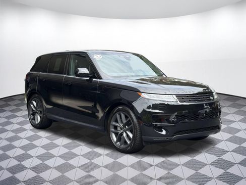 Used 2025 Land Rover Range Rover Sport SE AWD/4WD image 8