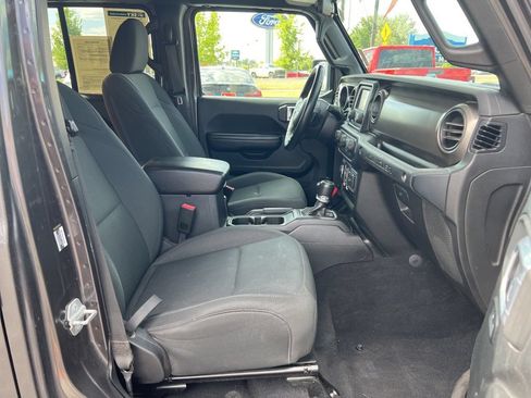 Used 2019 Jeep Wrangler Unlimited Sport S AWD/4WD image 15