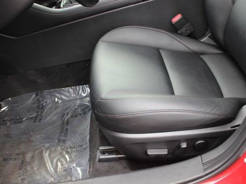 Used 2022 MAZDA MAZDA3 s image 19