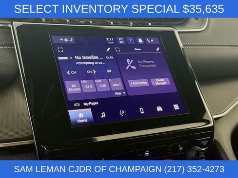 New 2025 Jeep Grand Cherokee Altitude image 14