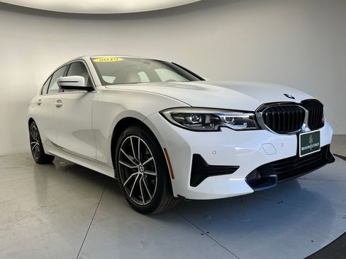 Used 2019 BMW 330i xDrive Sedan w/ Convenience Package image 2