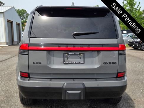 Used 2025 Lexus GX 550 w/ Accessory Package (2T) AWD/4WD image 4