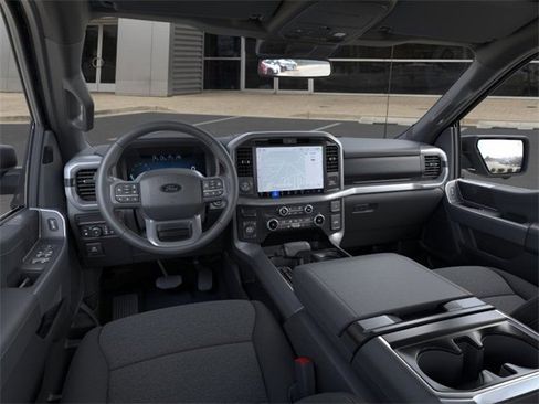 New 2025 Ford F150 XLT w/ Equipment Group 302A MID image 9