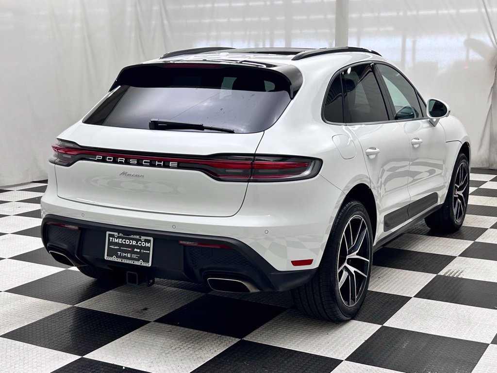 Used 2024 Porsche Macan AWD/4WD image 7