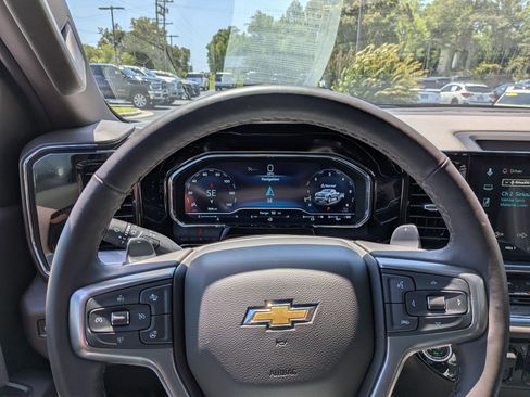 Used 2025 Chevrolet Silverado 1500 LTZ w/ LTZ Premium Package AWD/4WD image 12