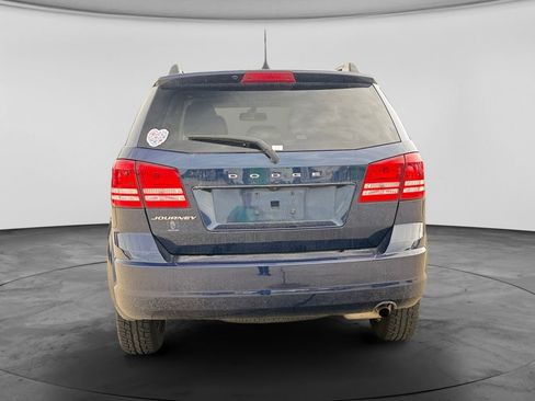 Used 2018 Dodge Journey SE w/ Connectivity Group FWD image 8