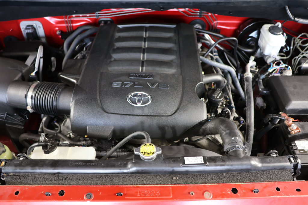 Used 2017 Toyota Tundra Limited w/ Limited Premium Package AWD/4WD image 23