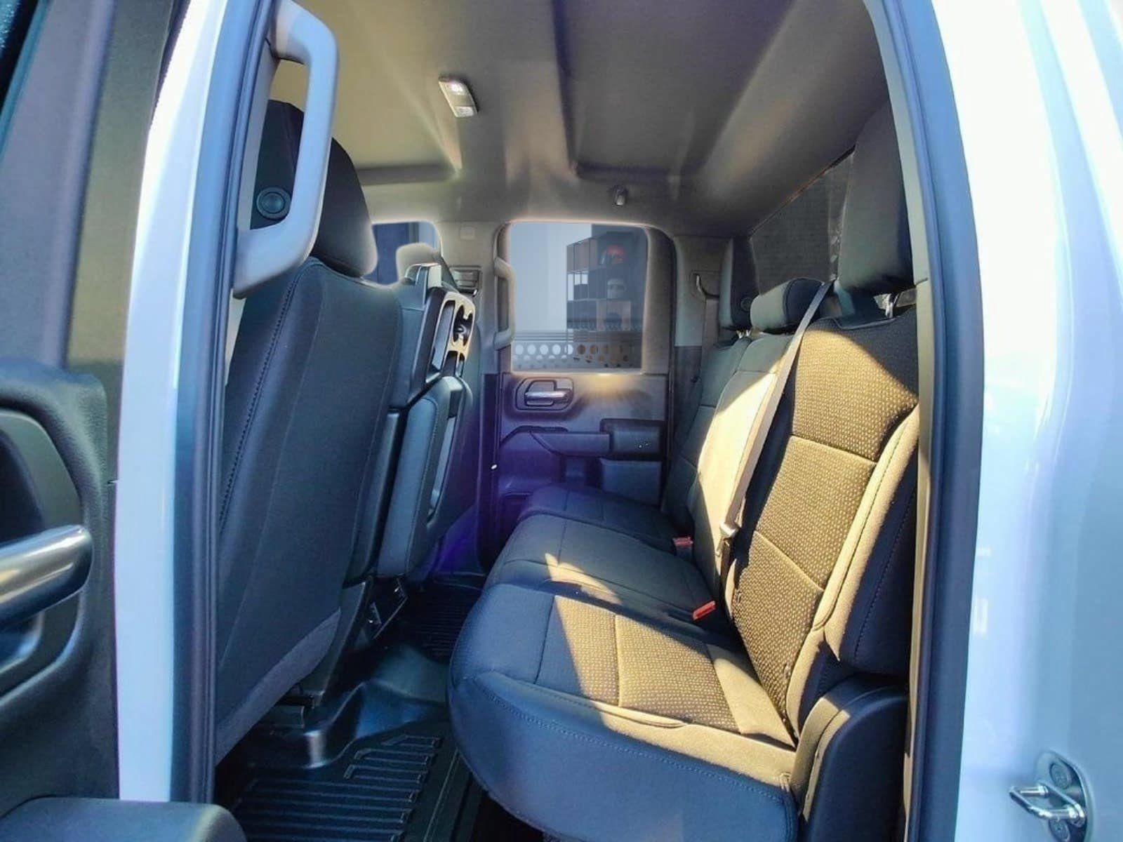 Used 2024 GMC Sierra 3500 Pro AWD/4WD image 17