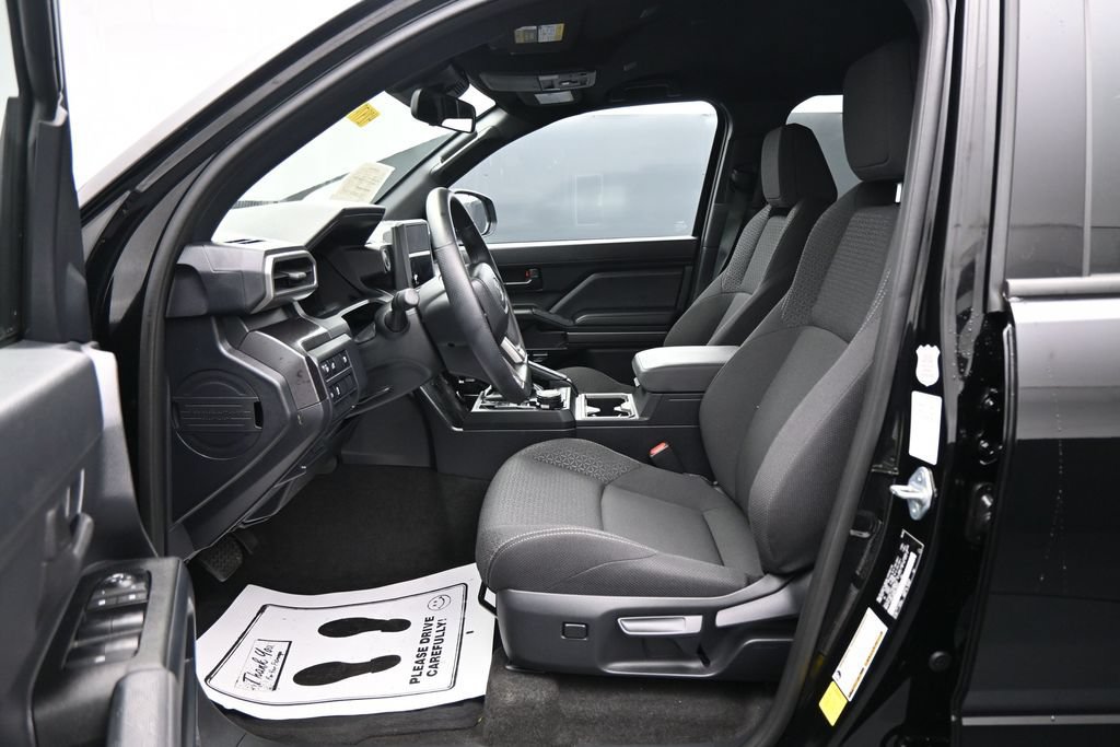 Used 2026 Toyota 4Runner SR5 AWD/4WD image 9