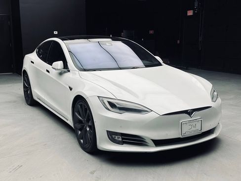 Used 2016 Tesla Model S P90D AWD/4WD image 9