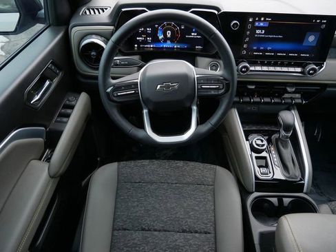 Used 2024 Chevrolet Colorado ZR2 w/ Technology Package image 11