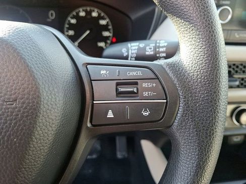 Used 2023 Honda HR-V LX image 22