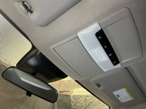 Used 2024 Nissan Sentra SV FWD image 31