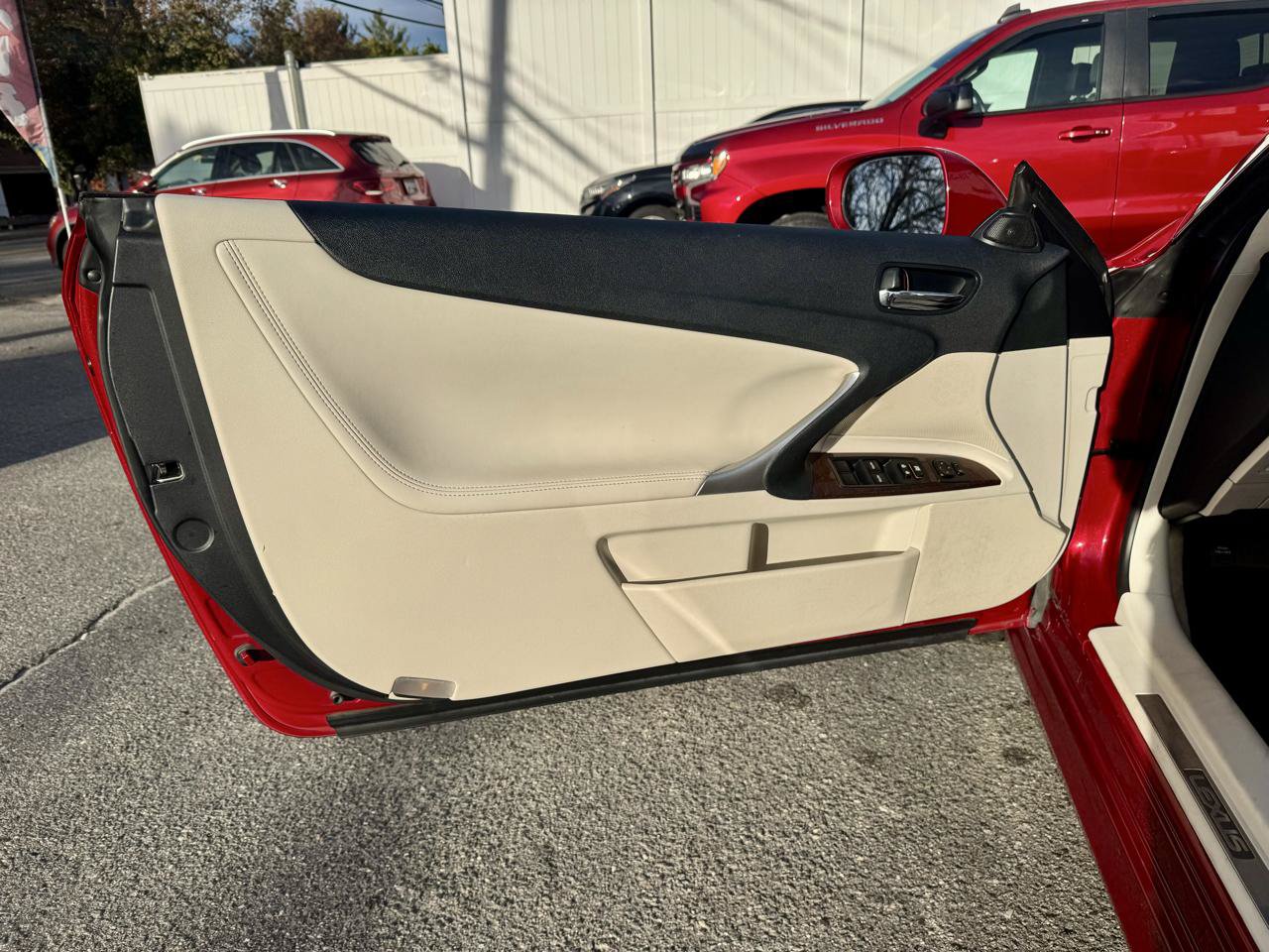 Used 2014 Lexus IS 250C w/ Navigation System Package RWD image 17