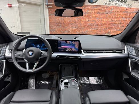 Certified 2025 BMW X1 xDrive28i w/ Premium Package image 12