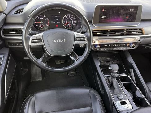 Used 2022 Kia Telluride LX image 10