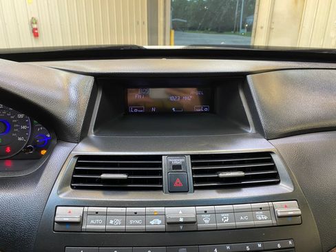 Used 2012 Honda Crosstour EX-L image 37