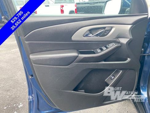 Certified 2023 Chevrolet Traverse LT image 12