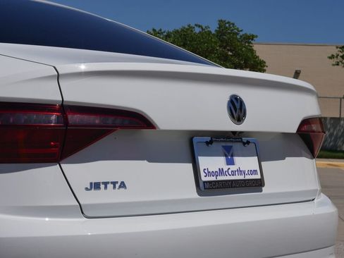 Used 2020 Volkswagen Jetta SE w/ SE Cold Weather Package FWD image 15
