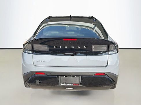 New 2026 Nissan Leaf Platinum+ image 7