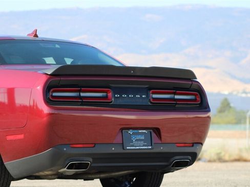 Used 2018 Dodge Challenger GT w/ Driver Convenience Group AWD/4WD image 6