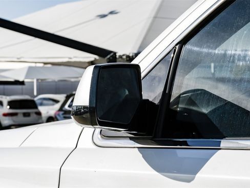 Used 2019 GMC Yukon SLT image 42