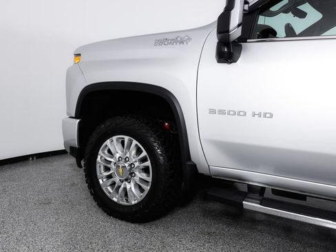 Used 2022 Chevrolet Silverado 3500 High Country w/ Z71 Off-Road Package AWD/4WD image 5
