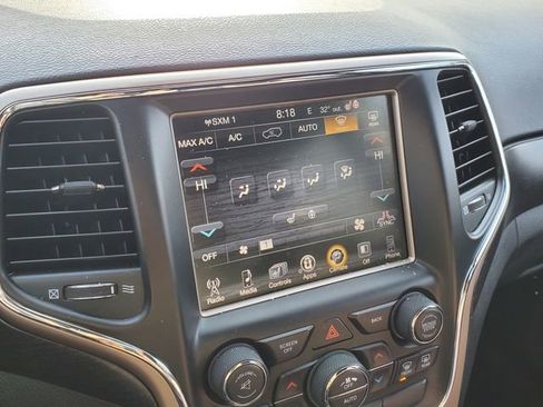 Used 2015 Jeep Grand Cherokee Laredo AWD/4WD image 33