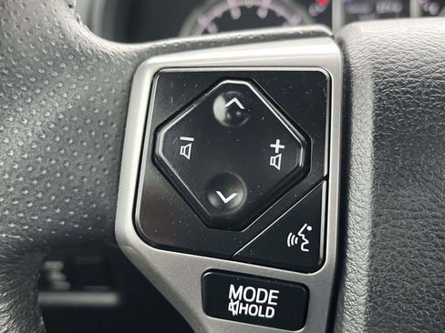 Used 2020 Toyota 4Runner Limited image 18